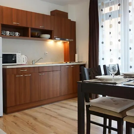 Apartcomplex In Viktorio 3 شقة سفيتي فلاس