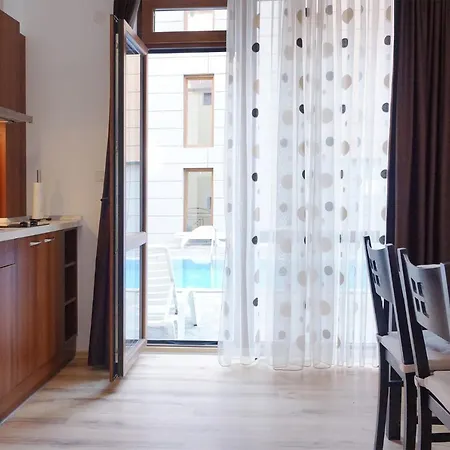 Apartcomplex In Viktorio 3 شقة