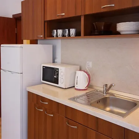Apartcomplex In Viktorio 3 شقة