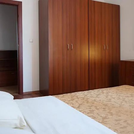 Apartcomplex In Viktorio 3 Sveti Vlas