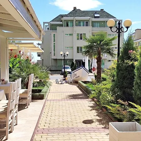 Apartcomplex In Viktorio 3 Appartement Sveti Vlas