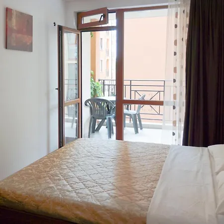 Apartcomplex In Viktorio 3 Appartement *